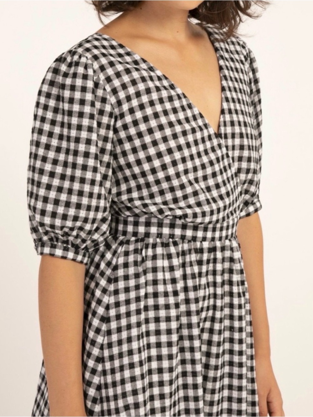 Gingham V-Neck Puff Sleeve Tulip Mini Dress | Black & White | Size 4